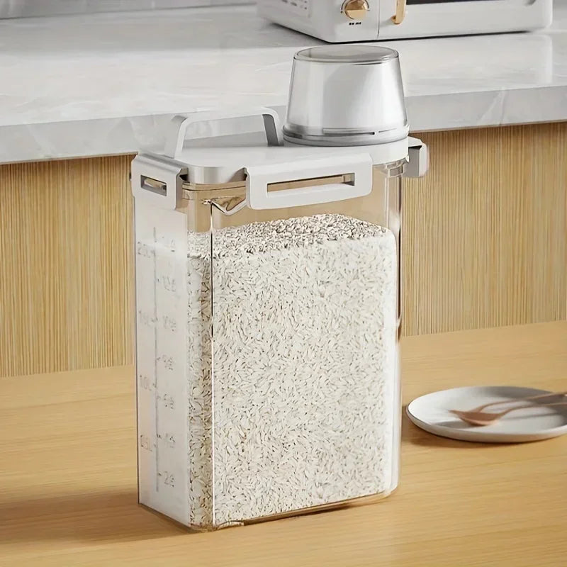 Stokesley 2.5L Airtight Grain Dispenser with Measuring Cup