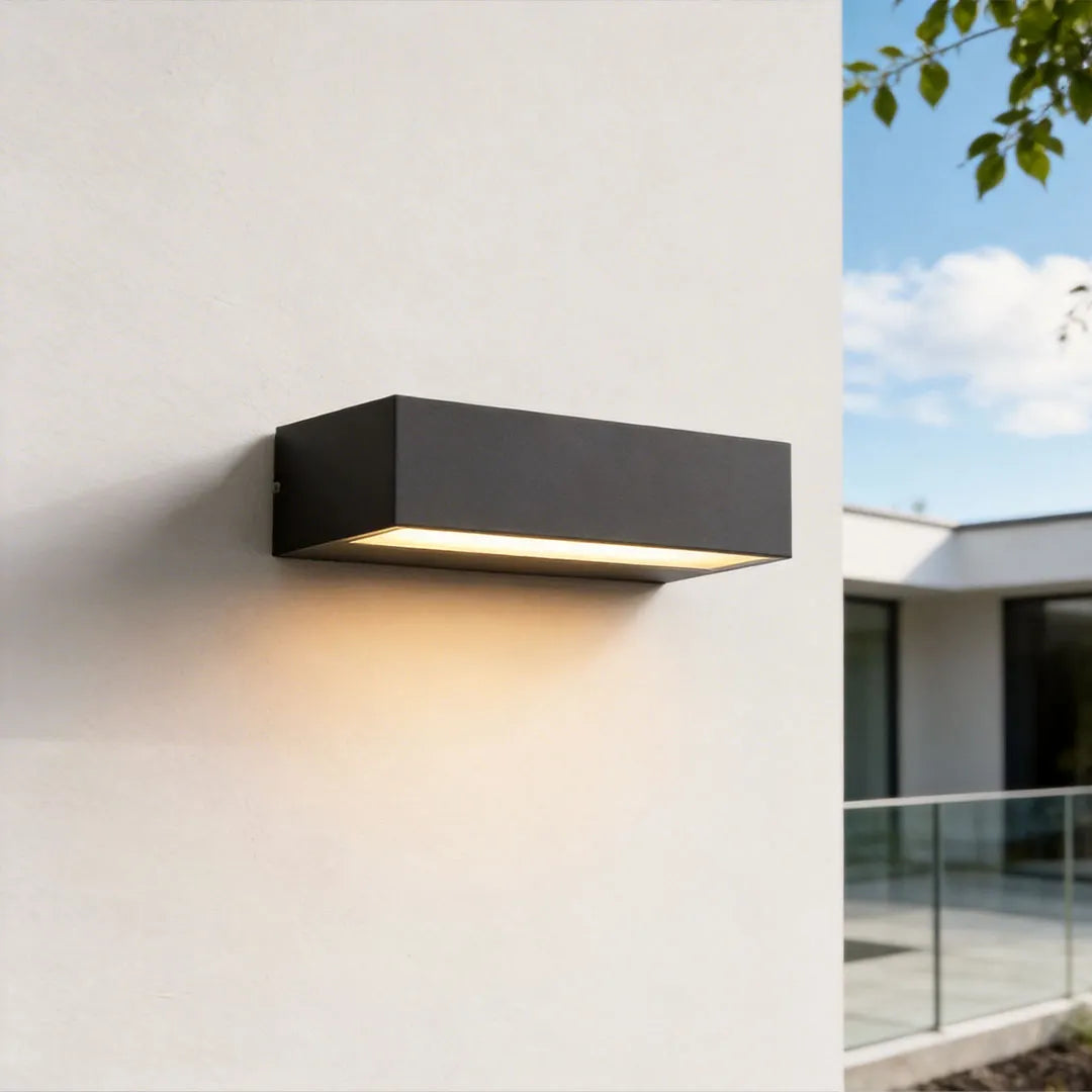 Bakewell Linear Porch Light LED Wall Washer Die-Cast IP65
