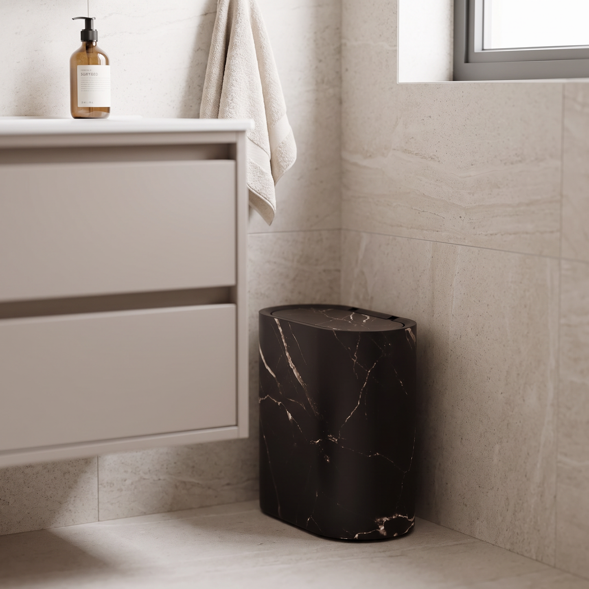 Selby Marble Black