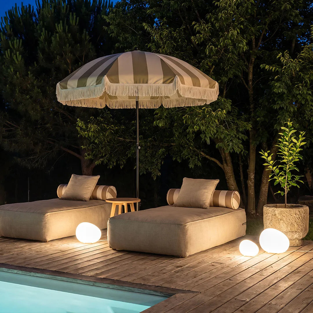 Askrigg Pebble Garden Light Waterproof LED Landscape Lamp